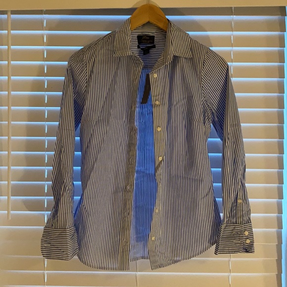 J.Crew Petite Slim Stretch Perfect Shirt in Perfect Stripe - Picture 3 of 4